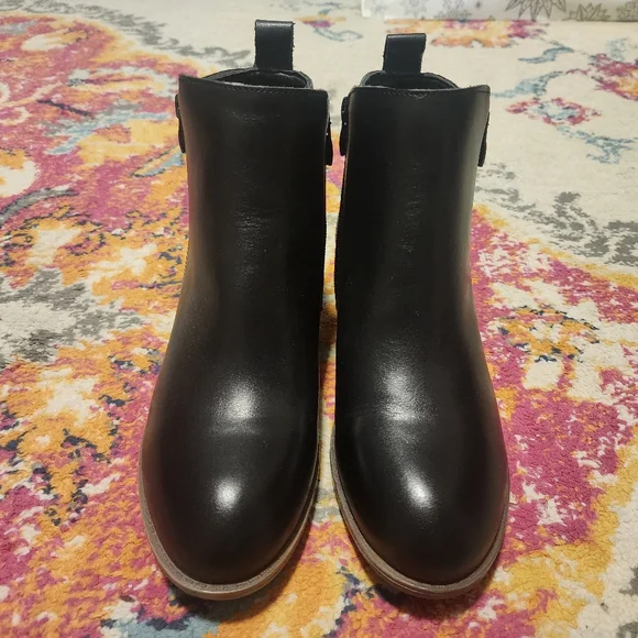 Black Ankle Booties Size 8 - Picture 5 of 8